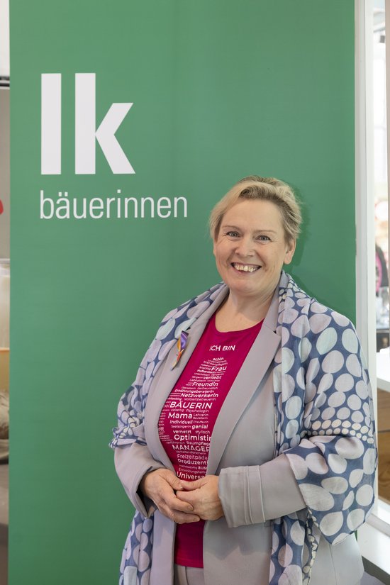 Adult,  Coat,  Face,  Female,  Head,  Lady,  Person,  Photography,  Portrait,  Woman