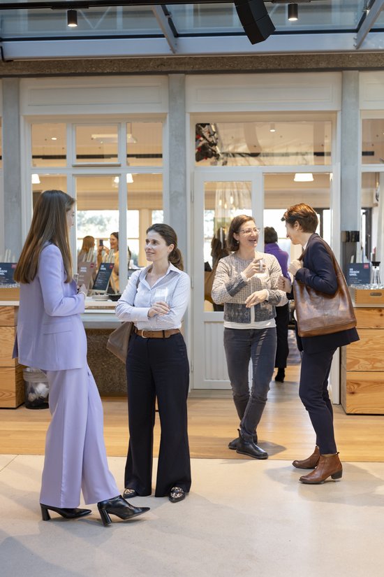 Adult,  Belt,  Female,  Handbag,  High Heel,  Pants,  Person,  Shoe,  Woman